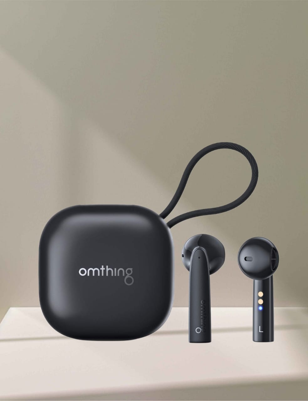 Omthing AirFree Pods With Qualcomm 3.0 Classic Black BLUETOOTH ( Open Box , 3 Months Warranty )